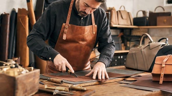 Pelletteria artigianale cerca laboratori per produzioni in piccola serie